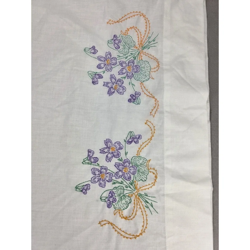 Vintage JC Penney Muslin Pillow Cases x 2 Cross Stitch Cotton Polyester MCM READ